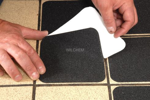 Tile, The coarser grit makes for a rougher grip tape that allows for heightened durability when exposed to the elements. Coarser surface to prevent clogging by dust and mud Suitable for construction and more heavy-duty sites Available in widths from 0.75″ to 46″