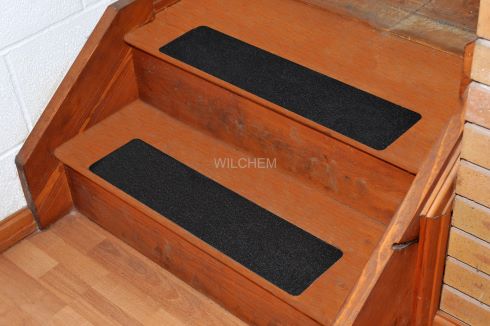 Perfect for Stairs, The coarser grit makes for a rougher grip tape that allows for heightened durability when exposed to the elements. Coarser surface to prevent clogging by dust and mud Suitable for construction and more heavy-duty sites Available in widths from 0.75″ to 46″