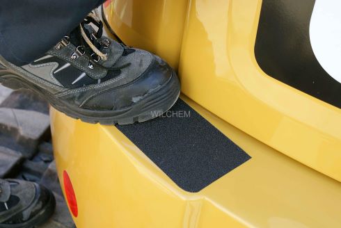 HESKINS SAFETY-GRIP STANDARD BLACK. Safety-Grip is a suitable safety product for various applications, including, but not limited to, stair nosing, walkways, ramps, airboats, gun grips, and vehicle steps.