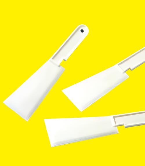 A solid yet flexible spreader, it is great for applying bulk pallet adhesives and blocking out.