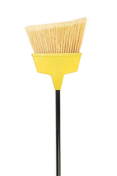 Carolina Mop Angle brooms to provide cleaning action. Flagged, acid-resistant PVC bristles trap fine particles and will not stain, discolor, or absorb odors.