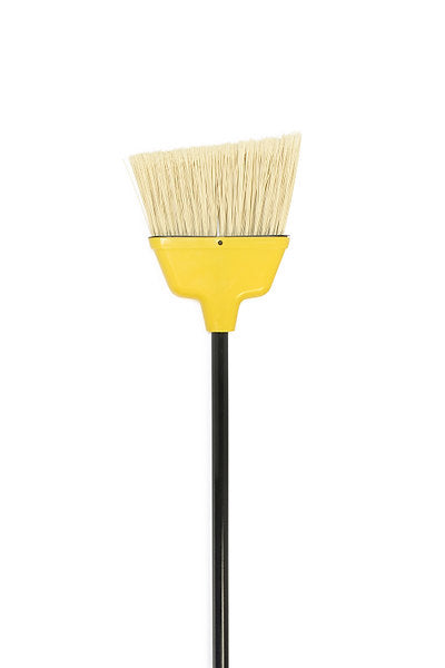 Carolina Mop Angle brooms to provide cleaning action. Flagged, acid-resistant PVC bristles trap fine particles and will not stain, discolor, or absorb odors.