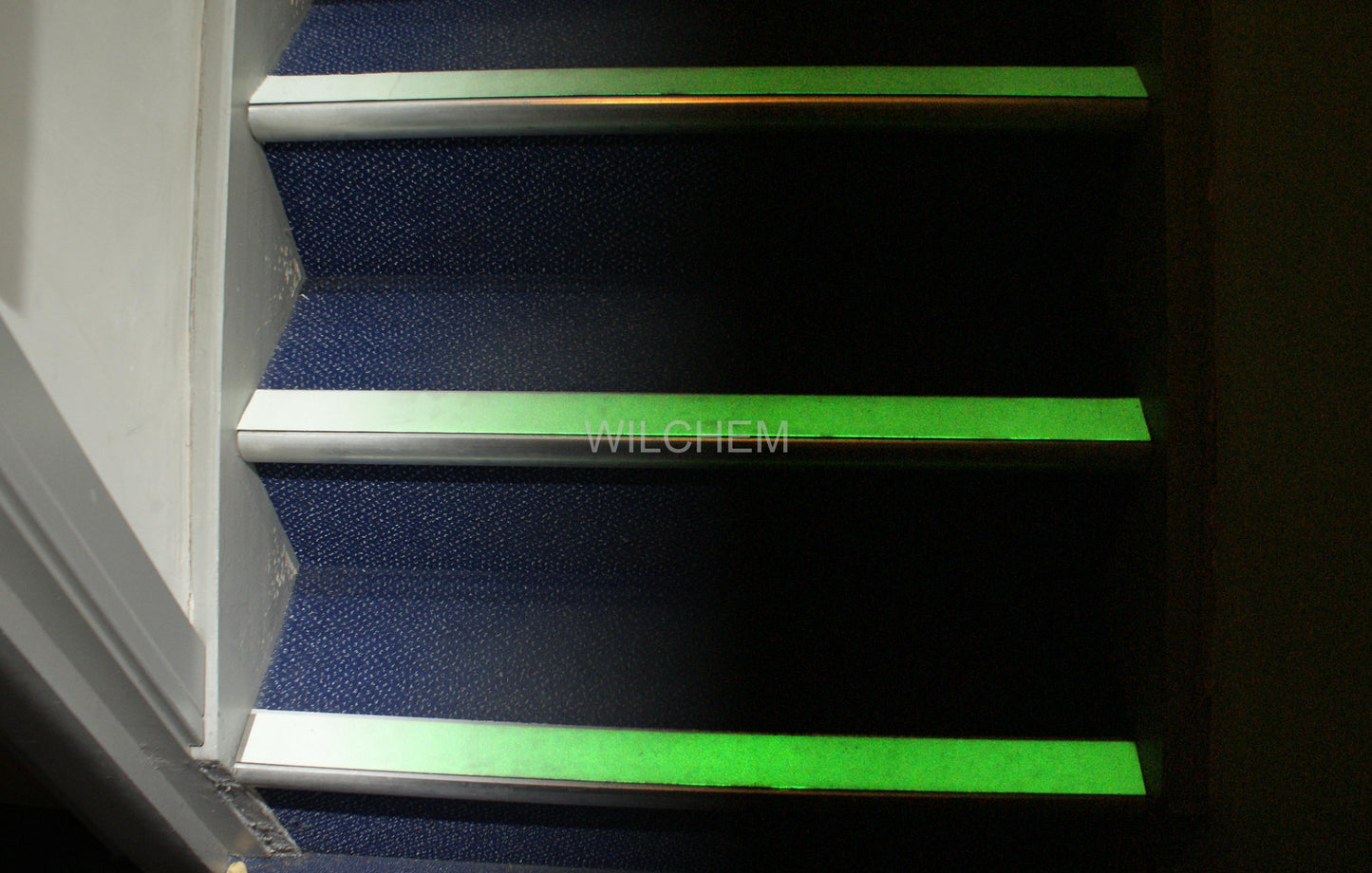 HIGH QUALITY GLOW IN THE DARK ANTIPSLIP TAPE